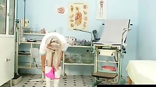 Naughty nurse Sabina pussy gaping at clinic